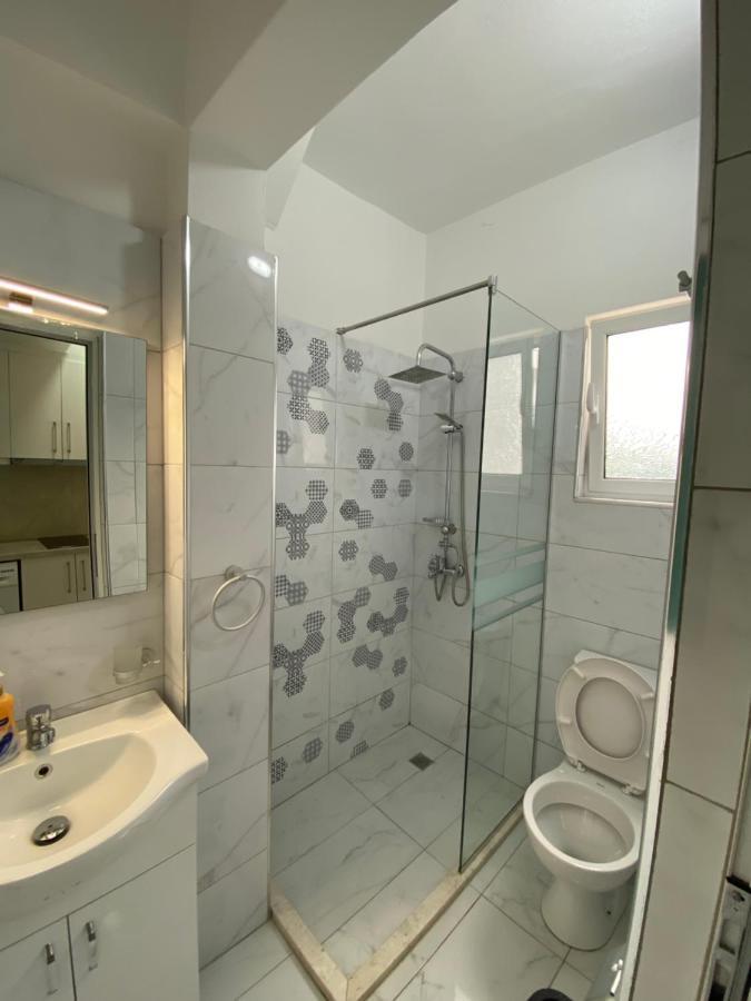 Hotel Andrea ซารานเดอ ภายนอก รูปภาพ