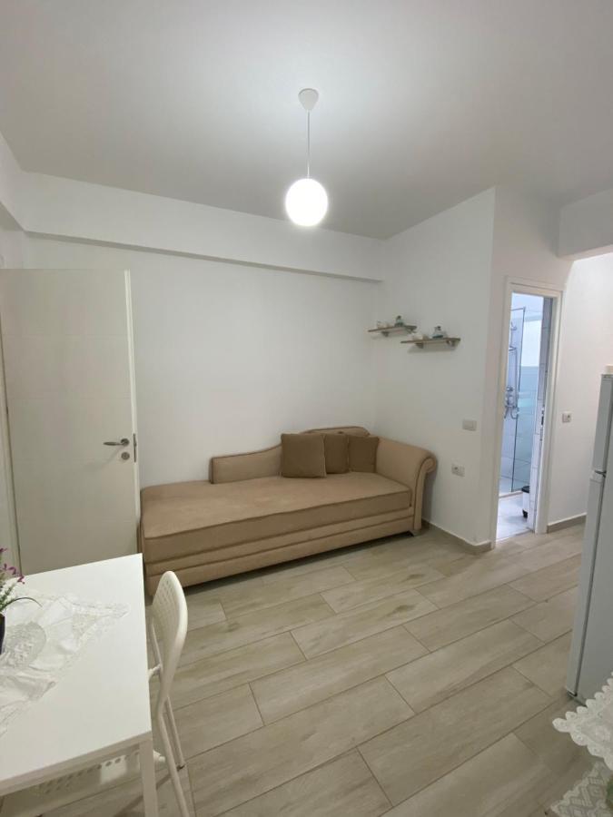 Hotel Andrea ซารานเดอ ภายนอก รูปภาพ