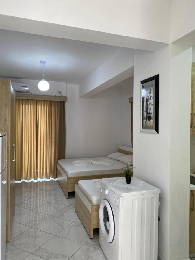 Hotel Andrea ซารานเดอ ภายนอก รูปภาพ