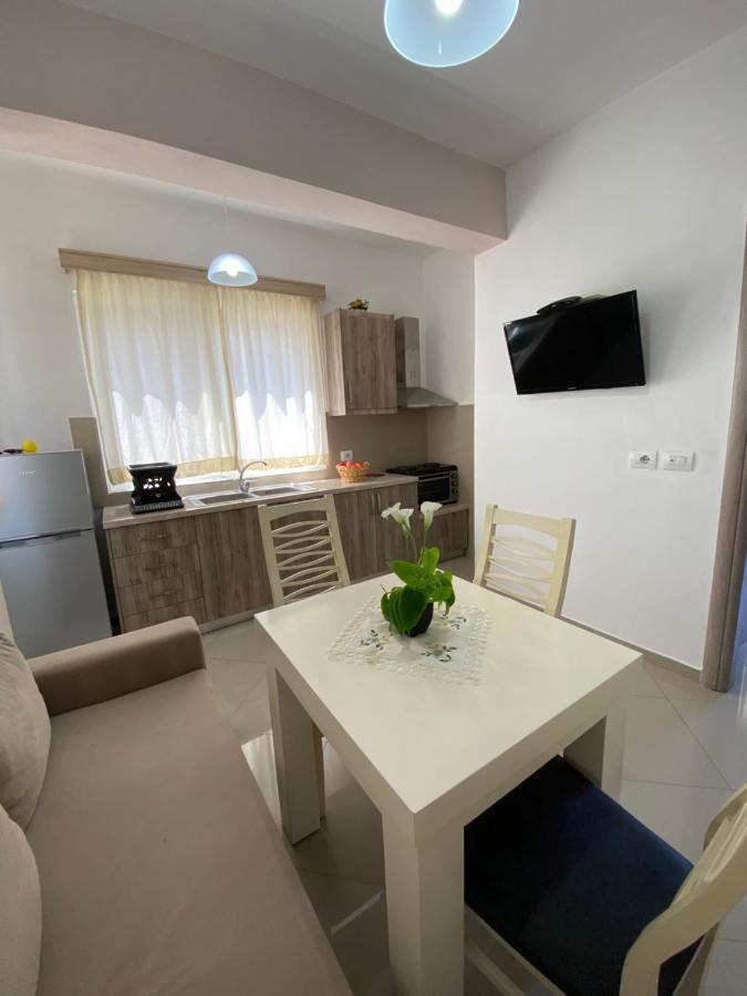 Hotel Andrea ซารานเดอ ภายนอก รูปภาพ