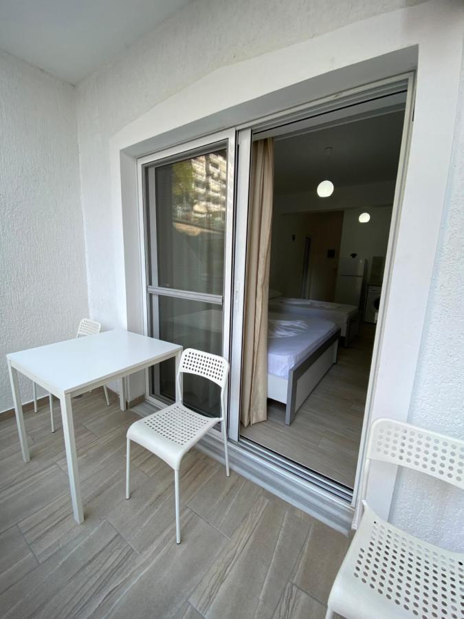 Hotel Andrea ซารานเดอ ภายนอก รูปภาพ