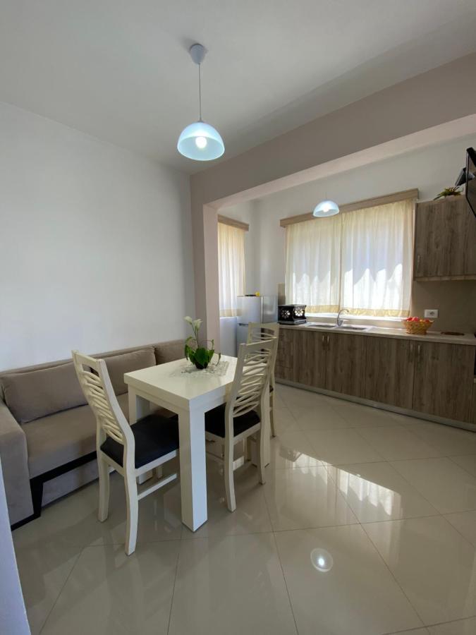 Hotel Andrea ซารานเดอ ภายนอก รูปภาพ