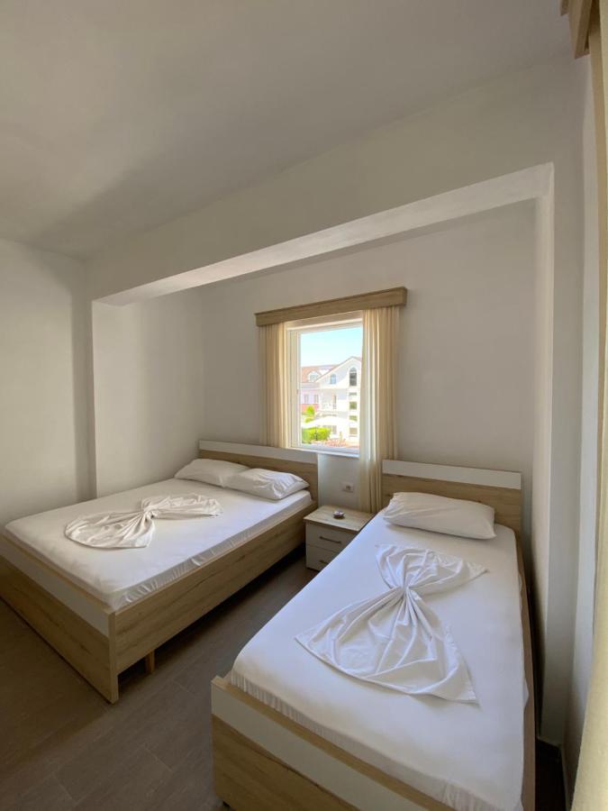 Hotel Andrea ซารานเดอ ภายนอก รูปภาพ