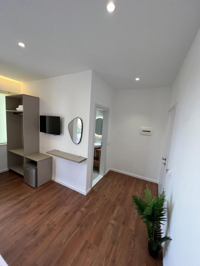 Hotel Andrea ซารานเดอ ภายนอก รูปภาพ