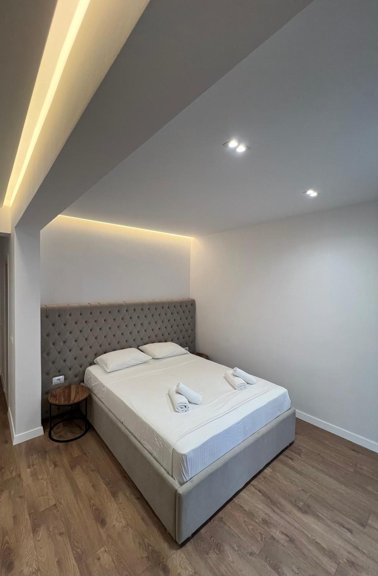 Hotel Andrea ซารานเดอ ภายนอก รูปภาพ